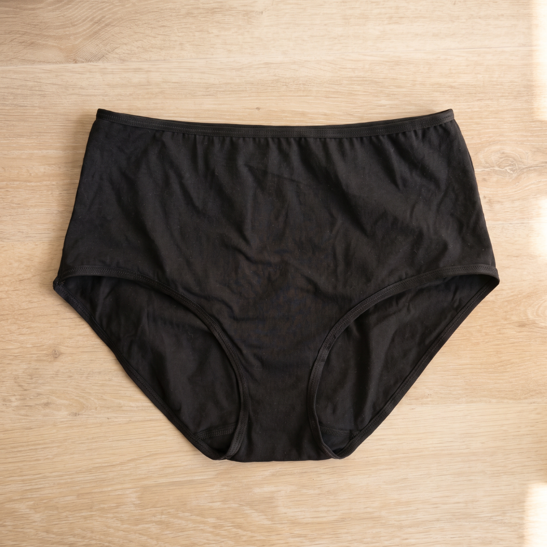 Culotte anti-frottement noire taille haute pour ventre tablier